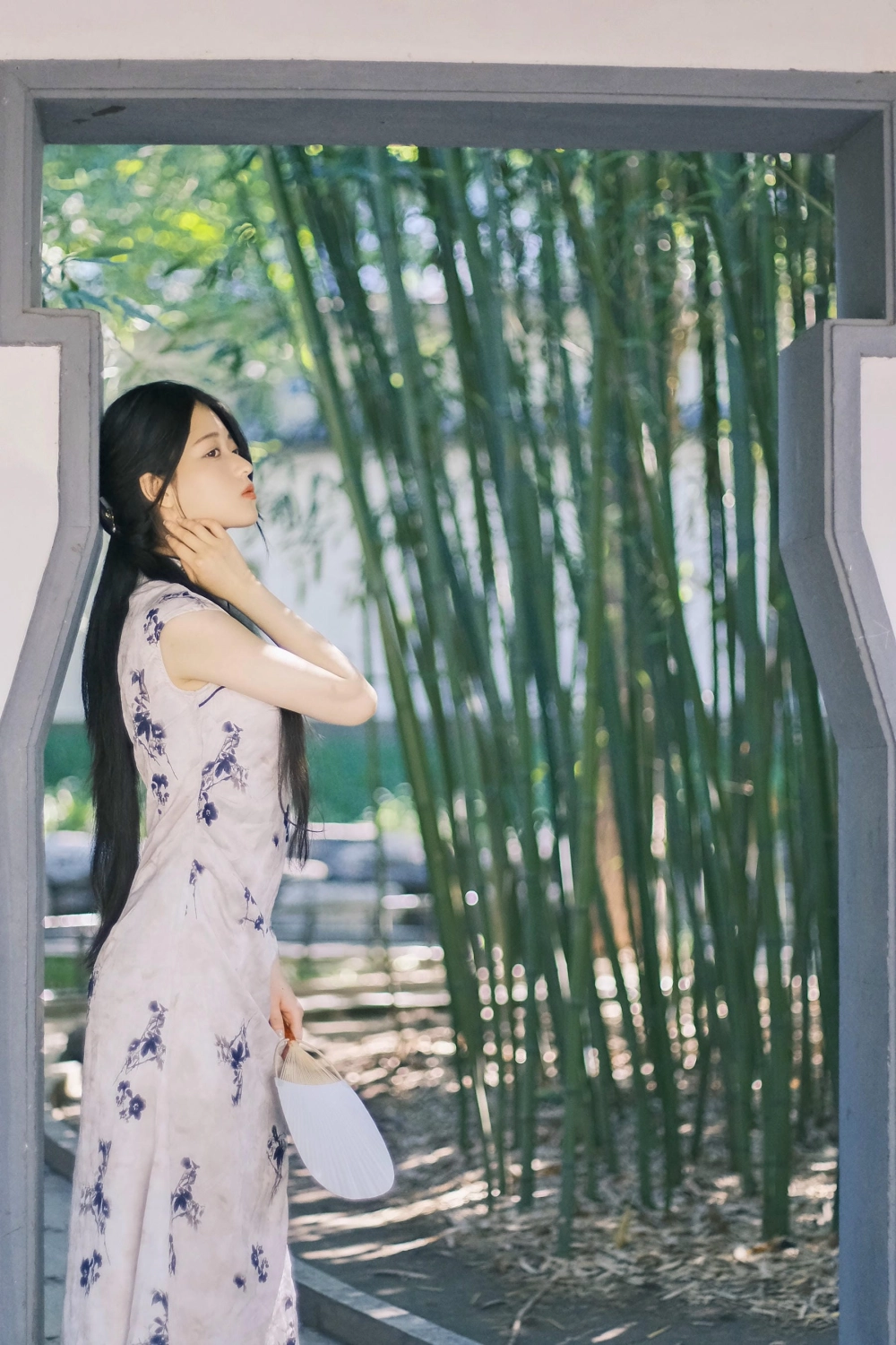 Xu Jiayue connecting with the surrounding nature