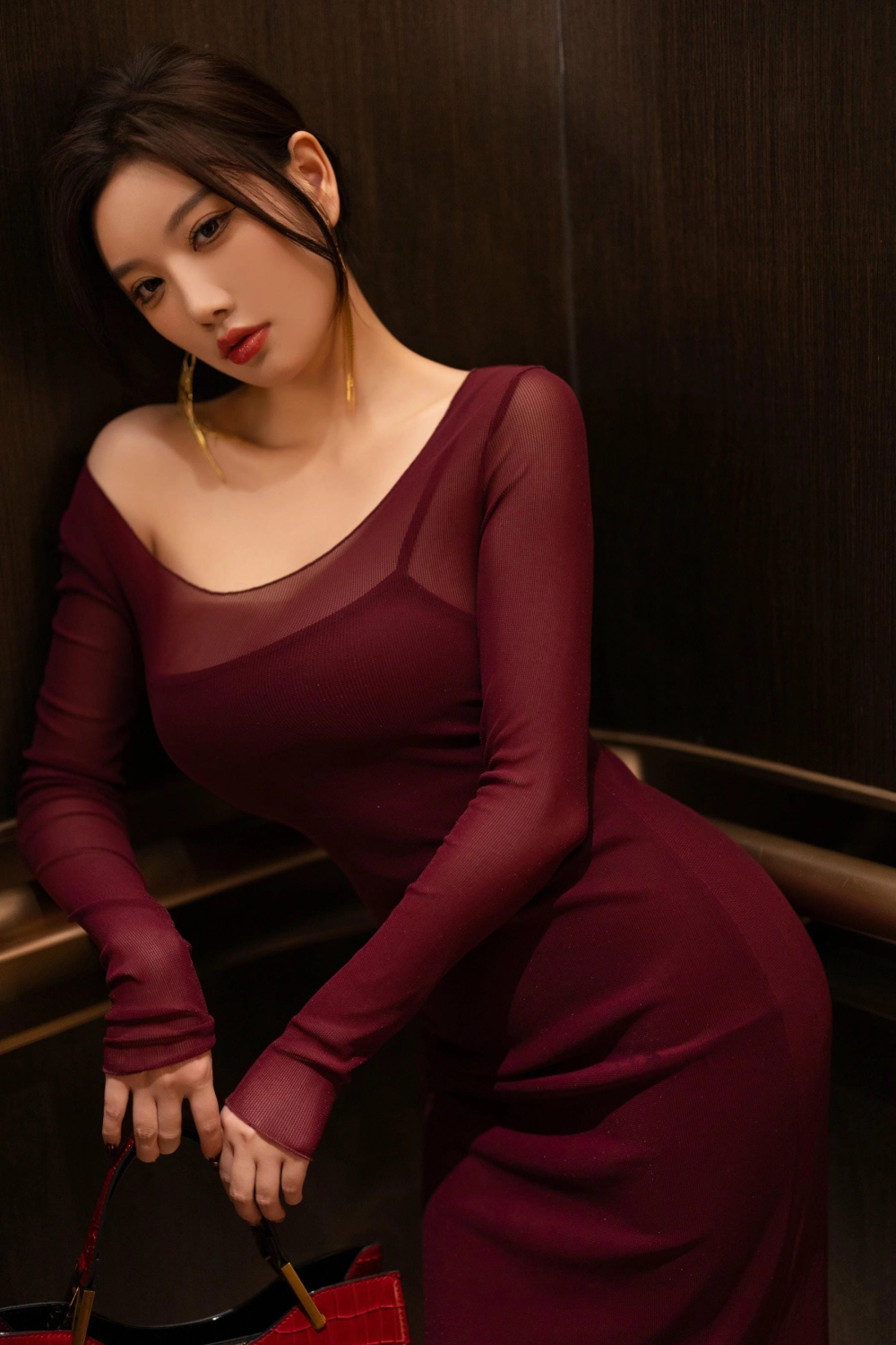 The heavenly grace of Yang Chenchen