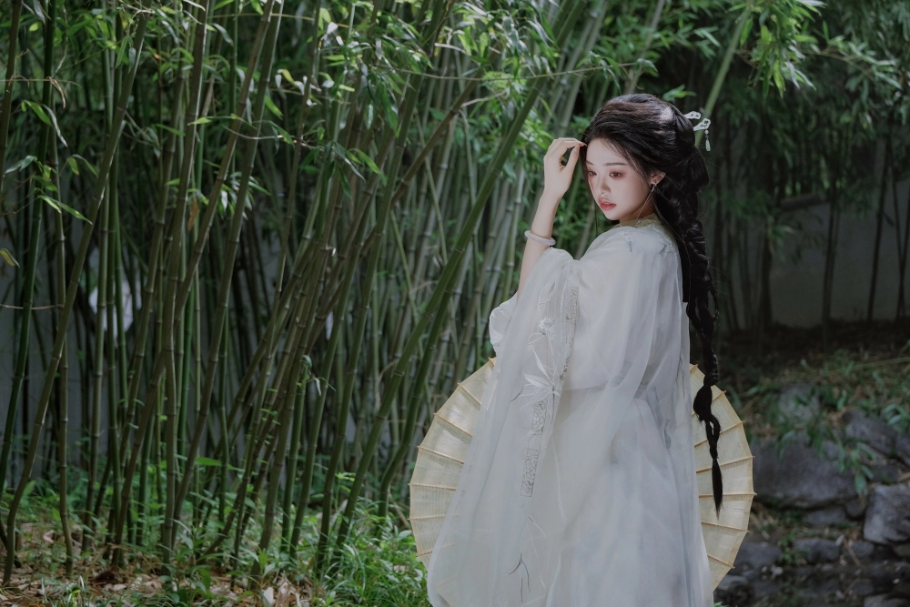 Picture perfect beauty, an absolute Yaoyao dream