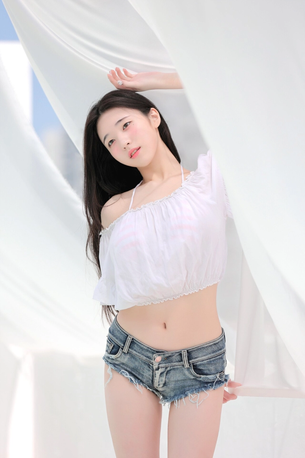 Yeon woo’s style and elegance captured perfectly