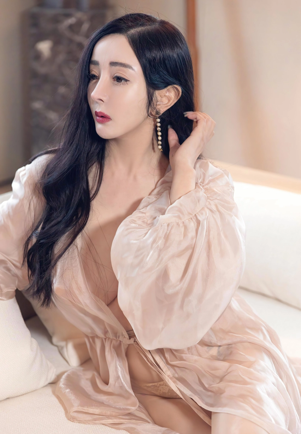 The sophisticated charm of Yoon