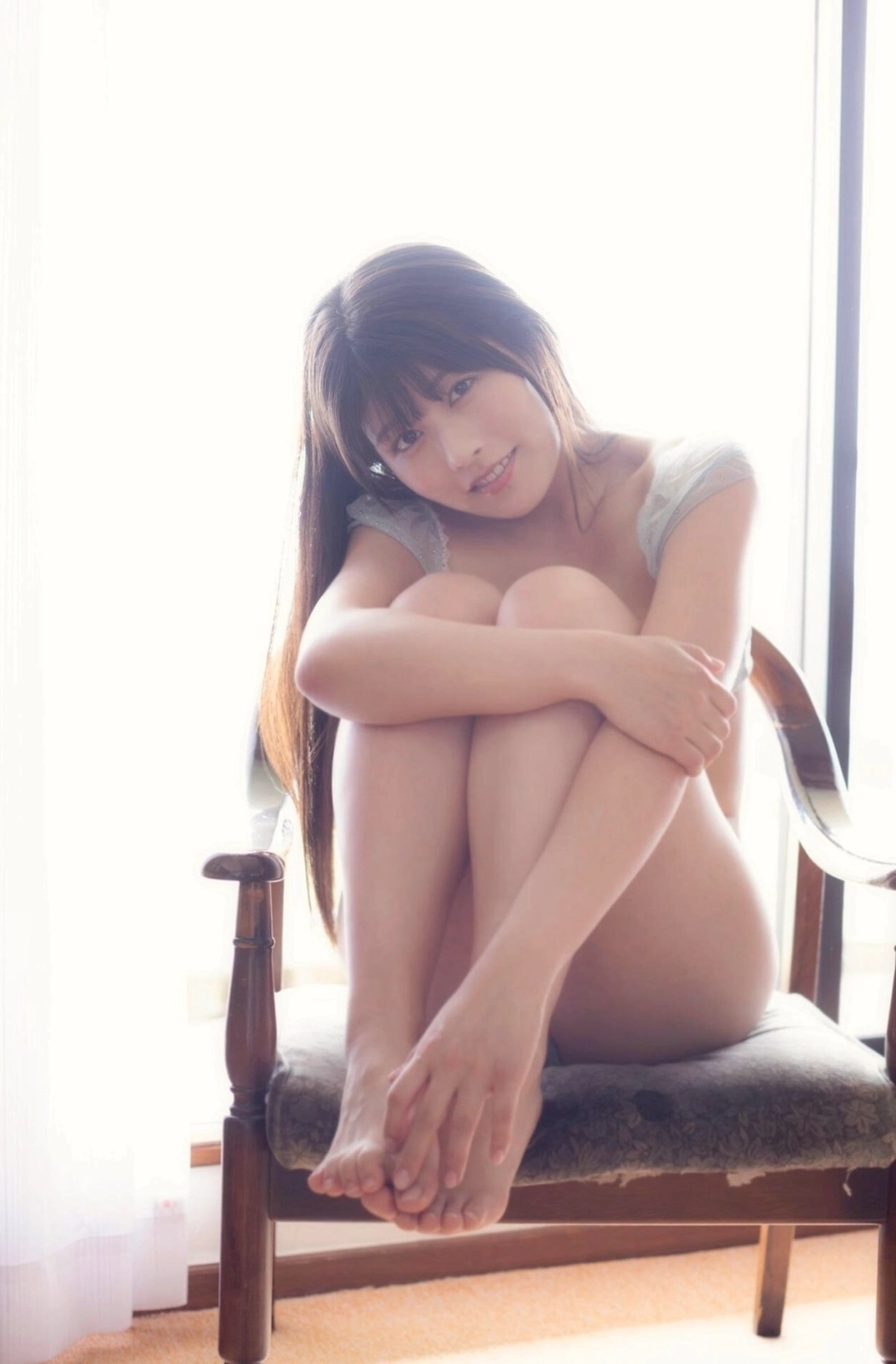 The seductive smile of Yoshino Chitose here