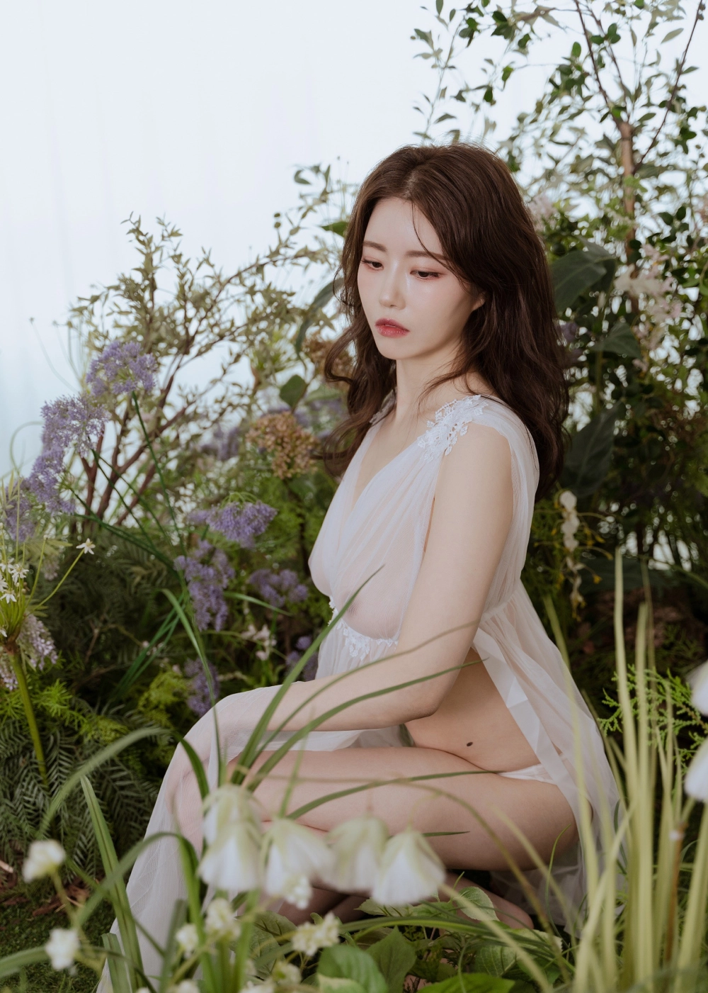 YUA highlights grace in every photo