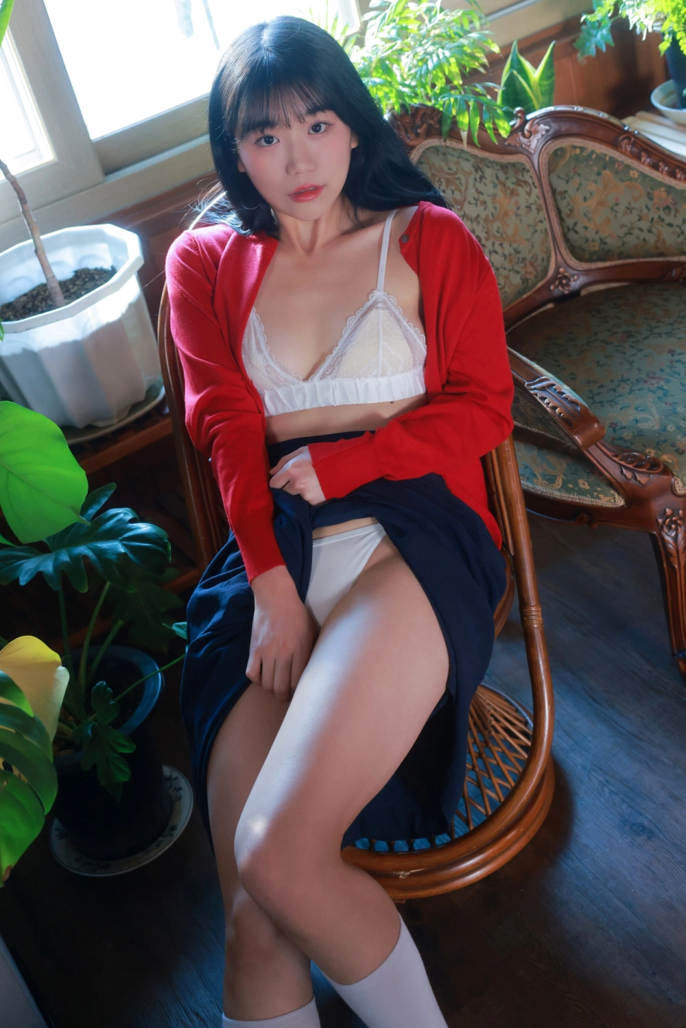 Experience the elegance of Yui here now