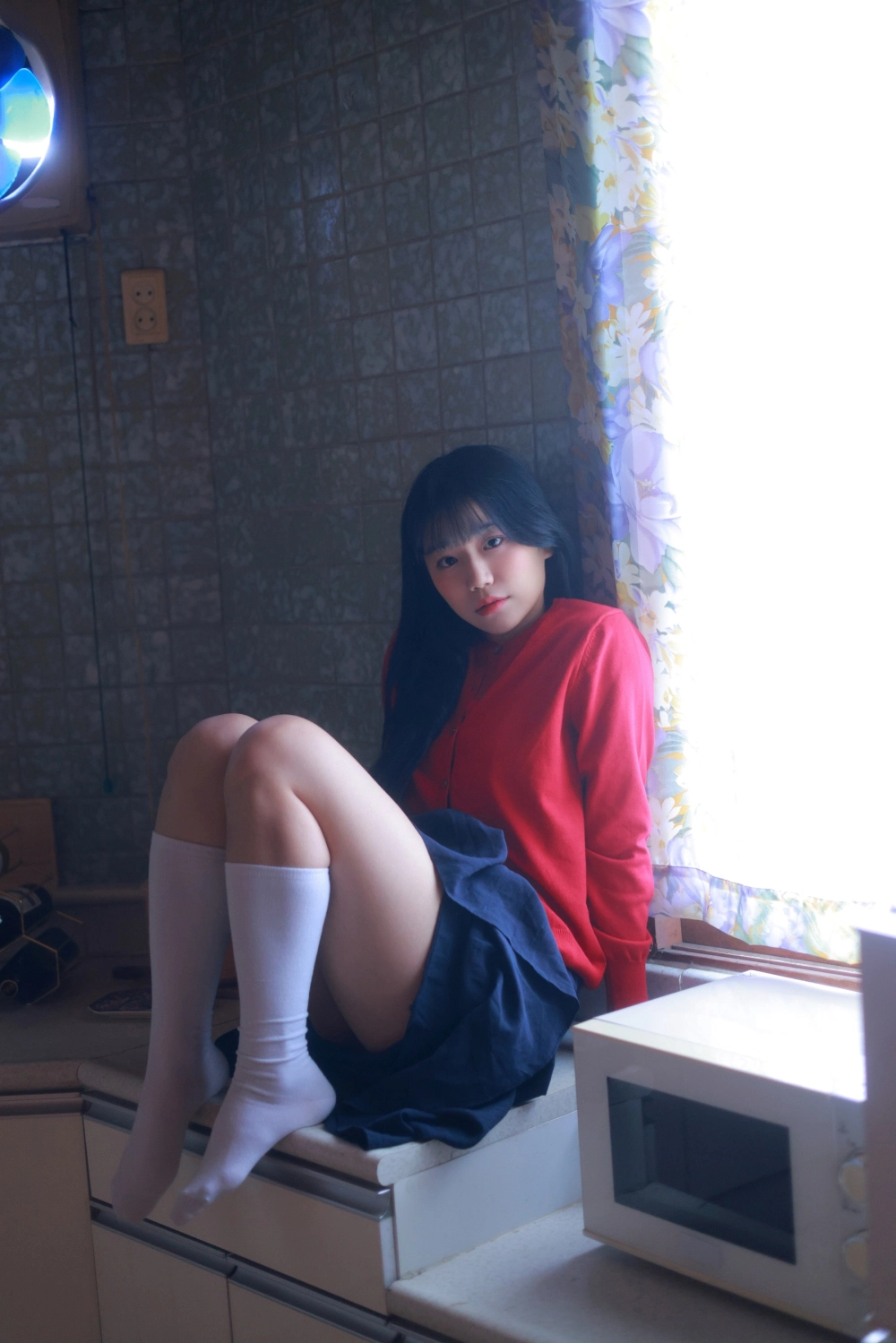 See Yui in a fresh and dazzling perspective