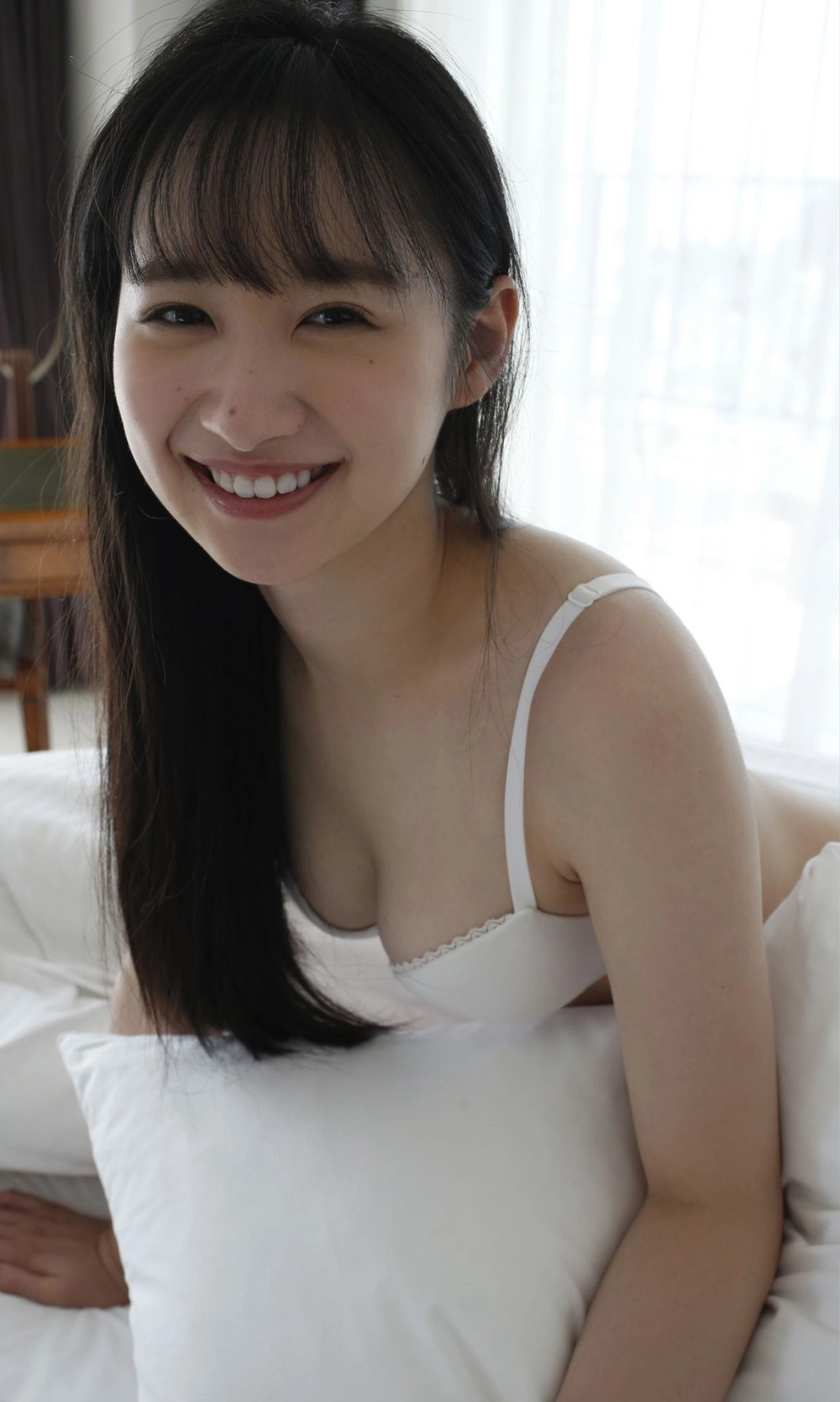 Her presence commands attention Yui Tsuji captivating eyes