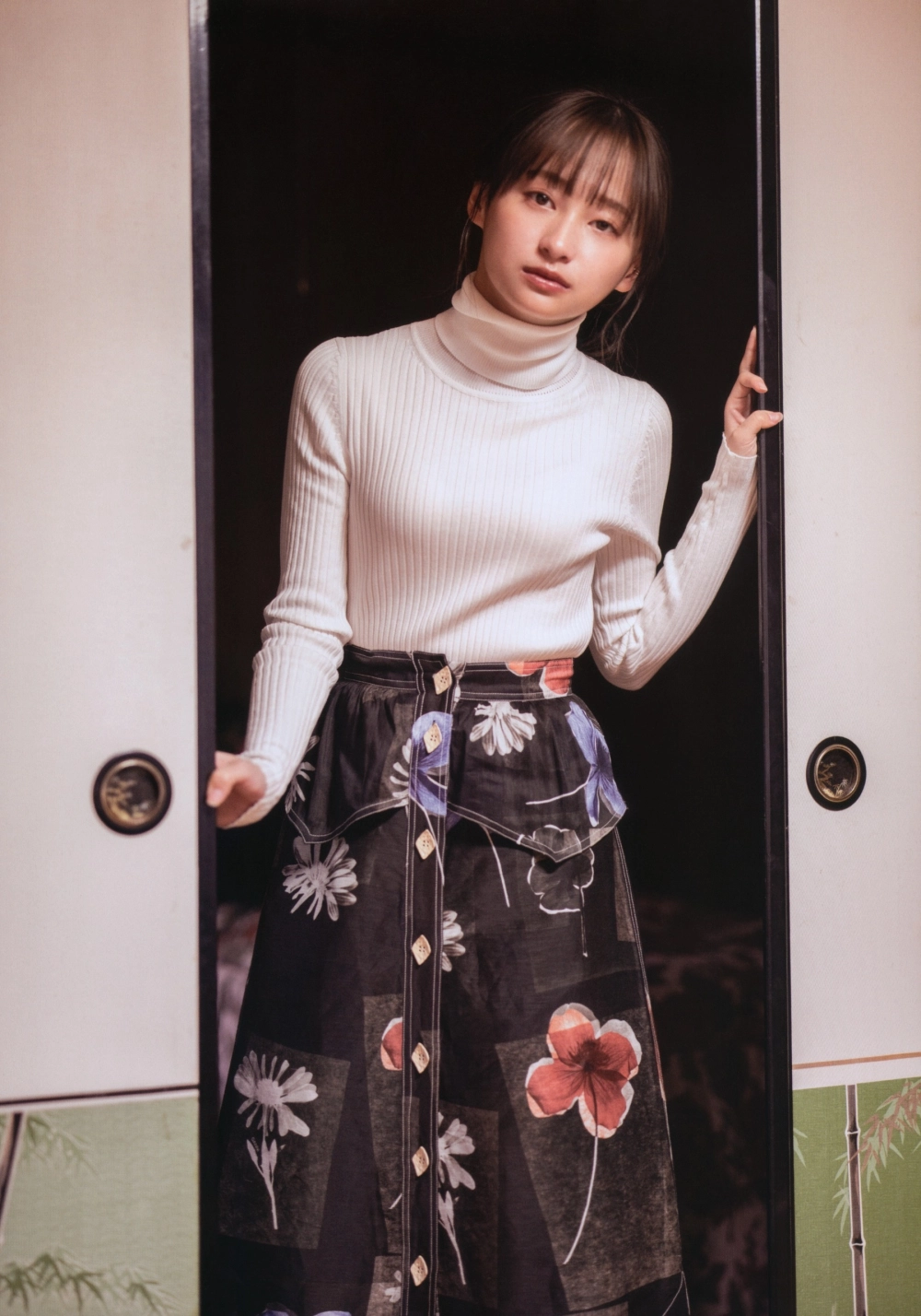 Her seductive gaze reveals the fierce allure of Yuka Kageyama 