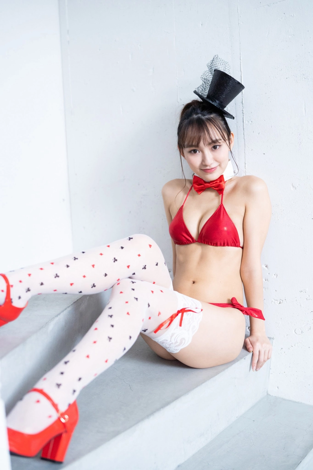 Every angle is beauty with Yuki Ontera's flair 