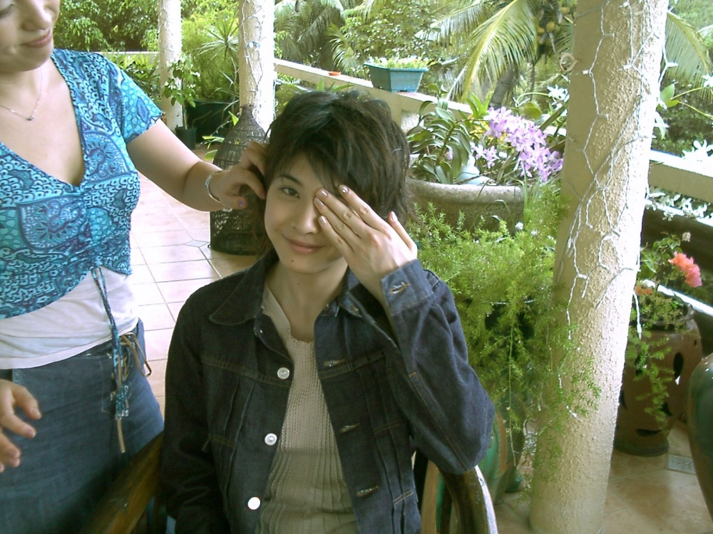 A moment of pure fascination with the iconic Yuko Takeuchi 