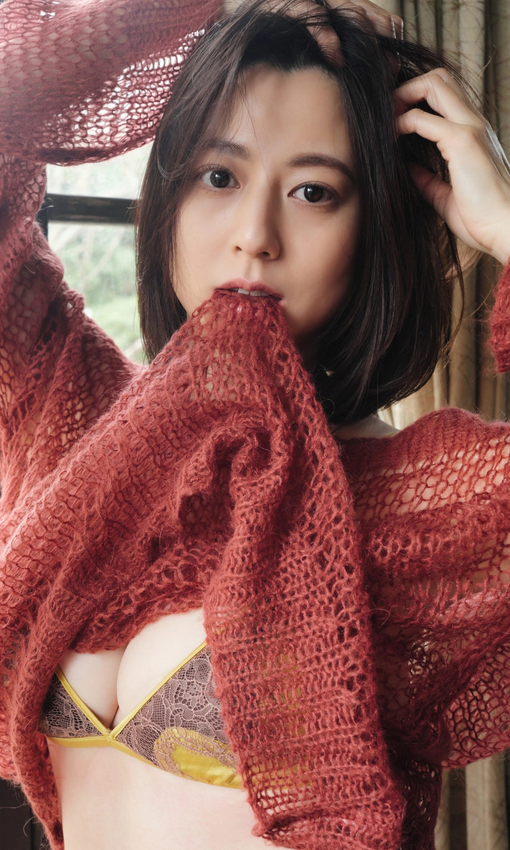Charming and bold in every pose Yumi Sugimoto style