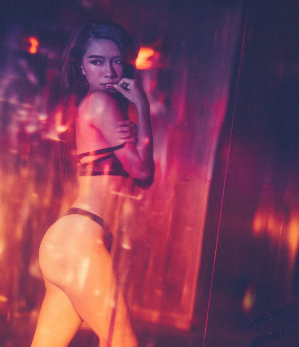 Unveiling the gentle, sensual mystery of the beautiful Yuting