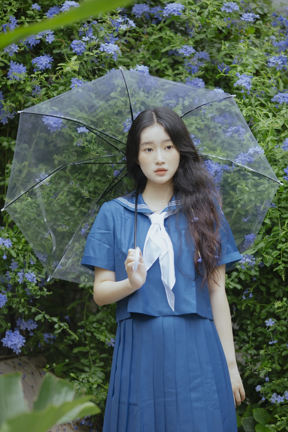 This queen of charm owns the delicate Yuu aesthetic