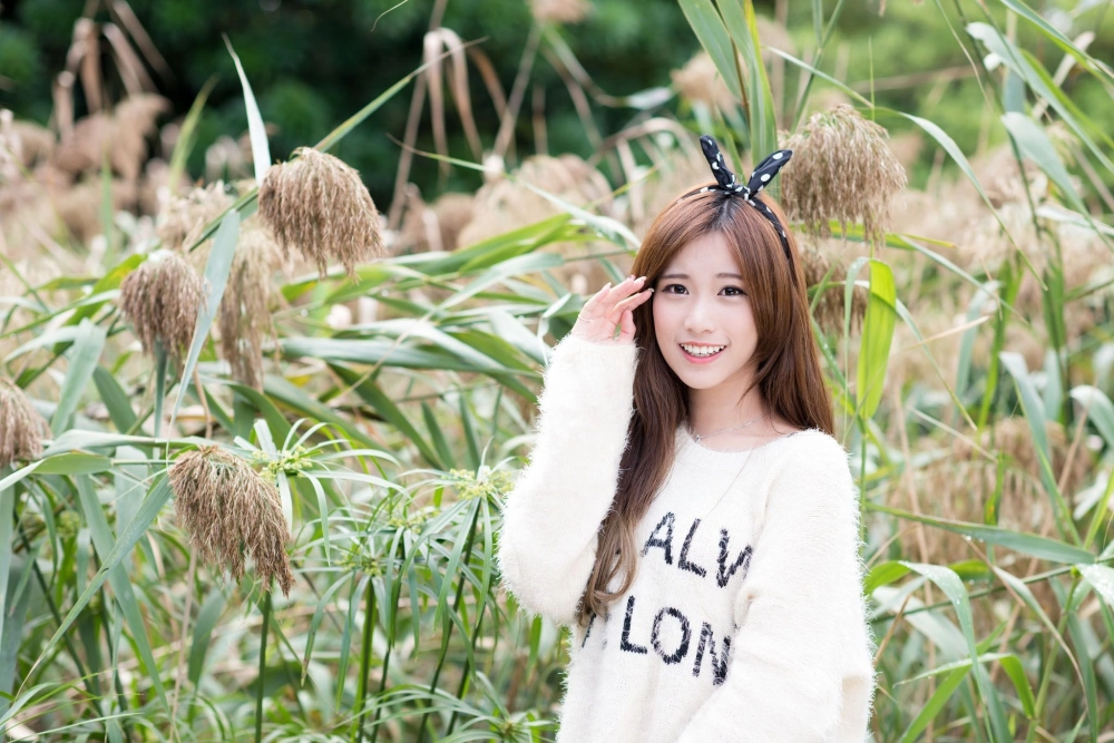 Witness the stunning and gorgeous presence of Zhang Chushan