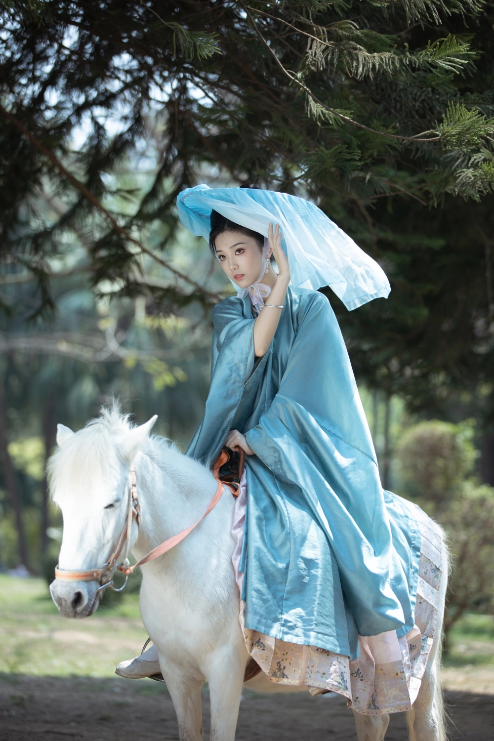 An ethereal portrait of Zhizhi Qi