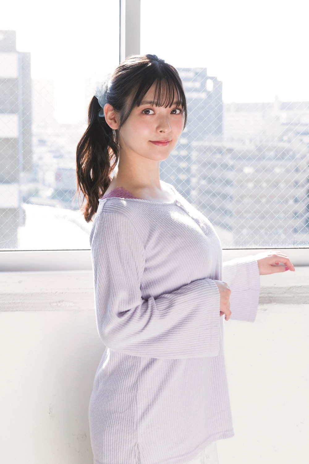 Kawada Yang Cai radiates elegant allure with soft charm