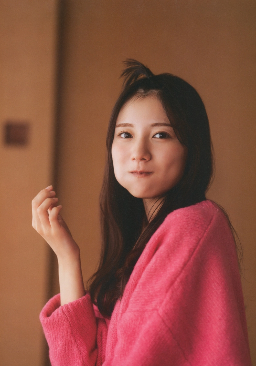 Kawada Yang Cai subtle seduction through natural beauty