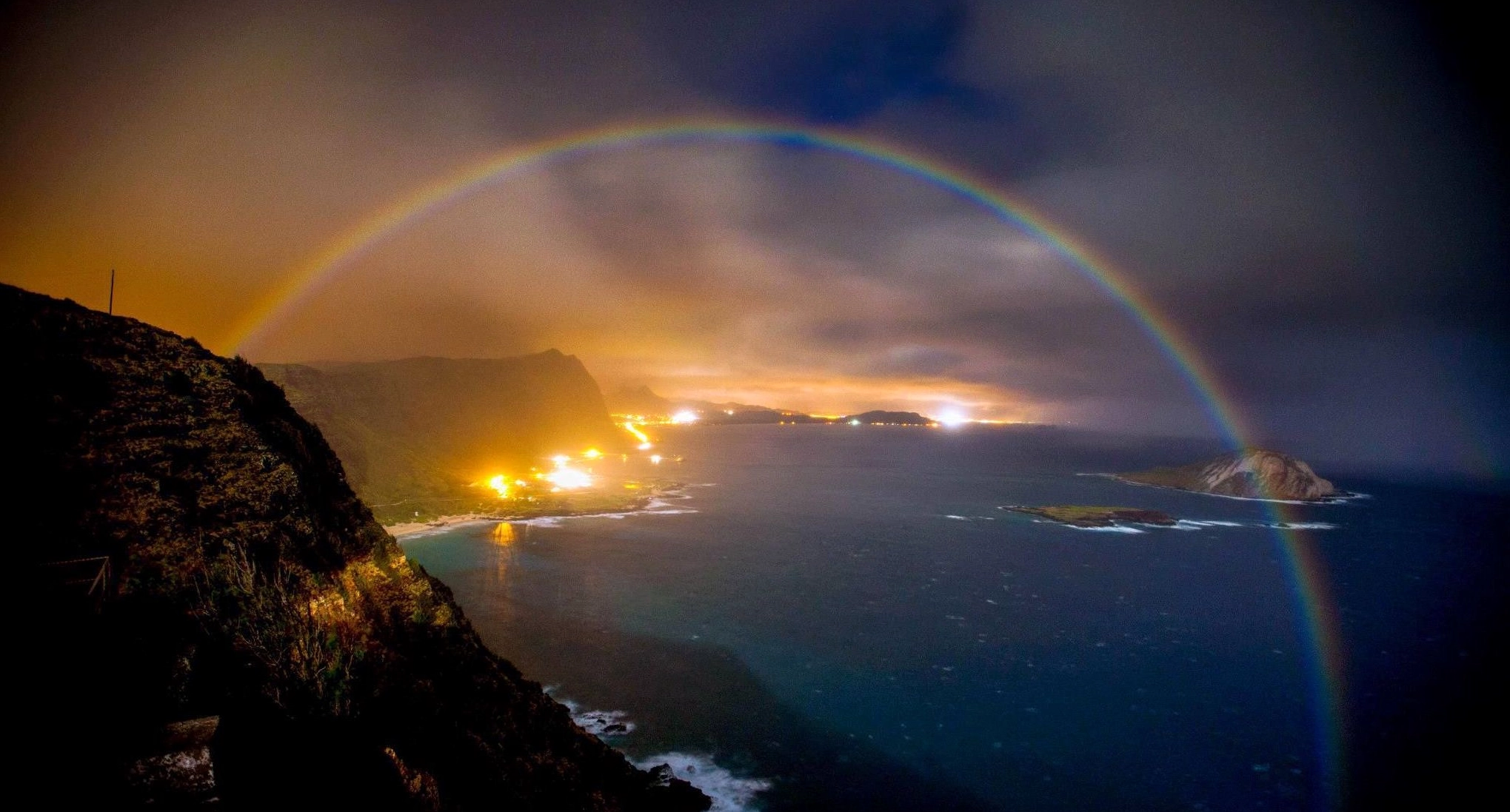 Another view of a moonbow
