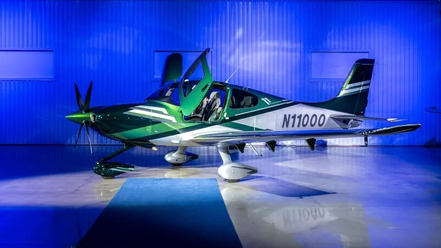 Cirrus SR22T aircraft exterior