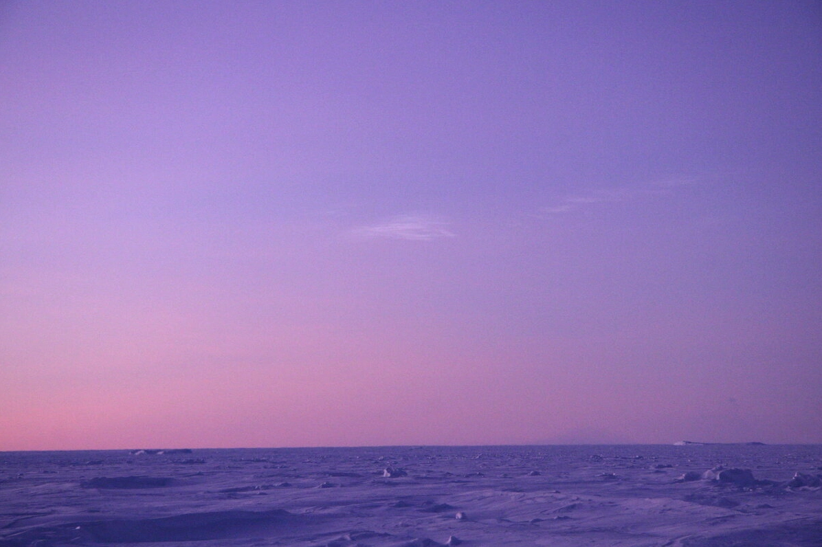 Noctilucent clouds near the horizon