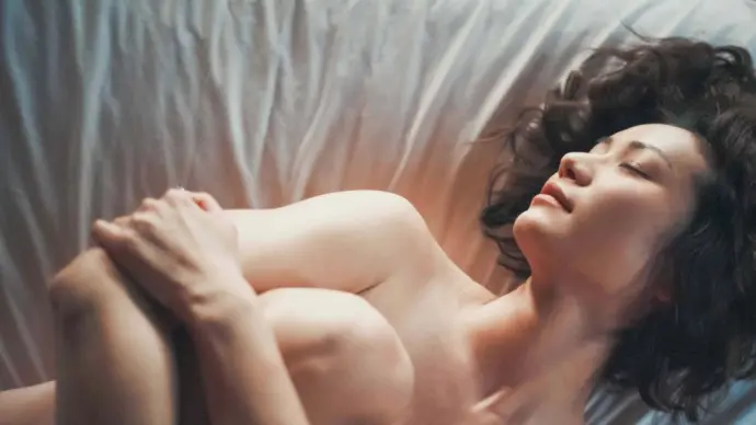 Explore Baray stunning photos revealing her gentle allure