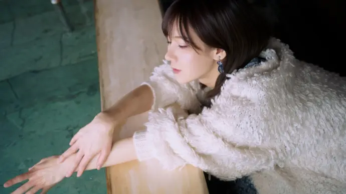 The elegance and sensual beauty of Japanese model Kenken