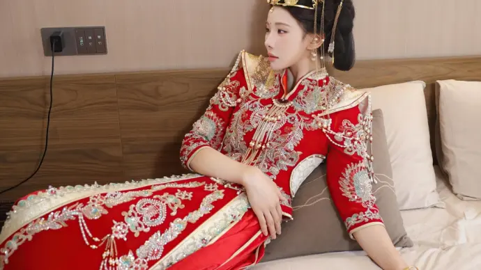 The definitive sexy cosplay gallery of Li Shuang'er