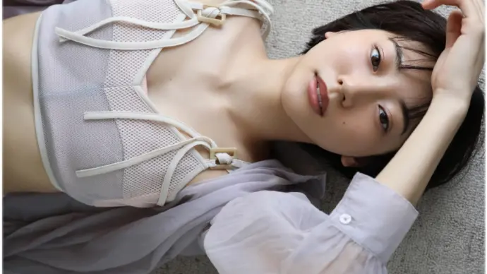 Rena Takeda redefines beauty with her graceful presence