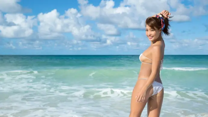 Rina Hashimoto - The Japanese beauty who turns heads