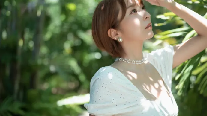Saki Ogata shares biography and sexy images fans adore