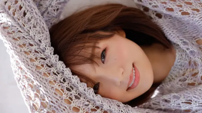 Explore Shinozaki Ai’s most captivating photo moments