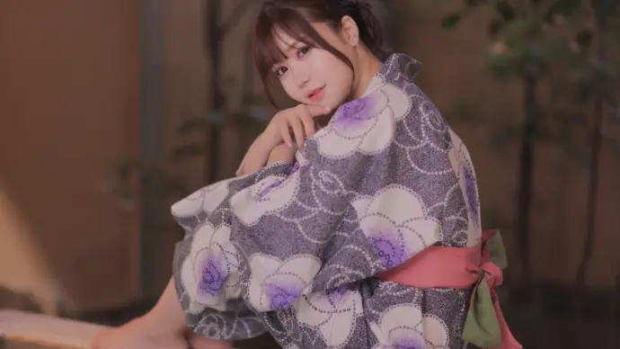Sugasawa Yuka shines with timeless Japanese sensual beauty