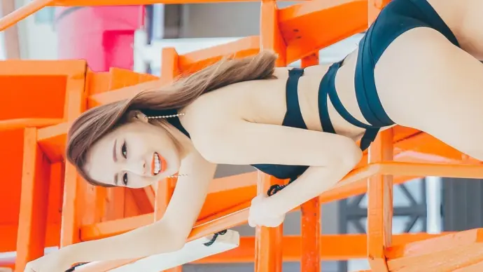 Victoria Lin stuns with her perfect elegance and charm