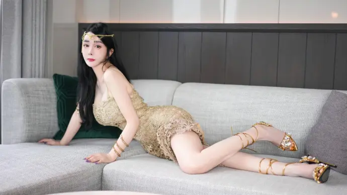 The complete goddess gallery of the stunning Yoon