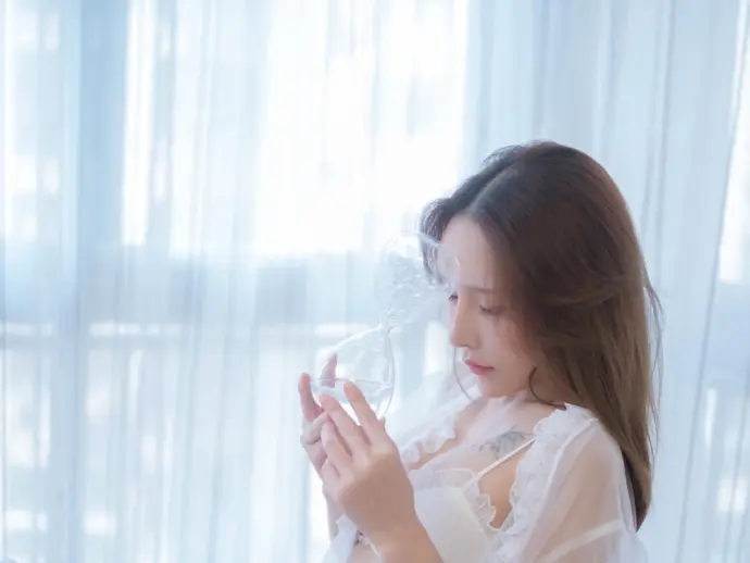 Gu Chunchun - Her most alluring photo gallery revealed