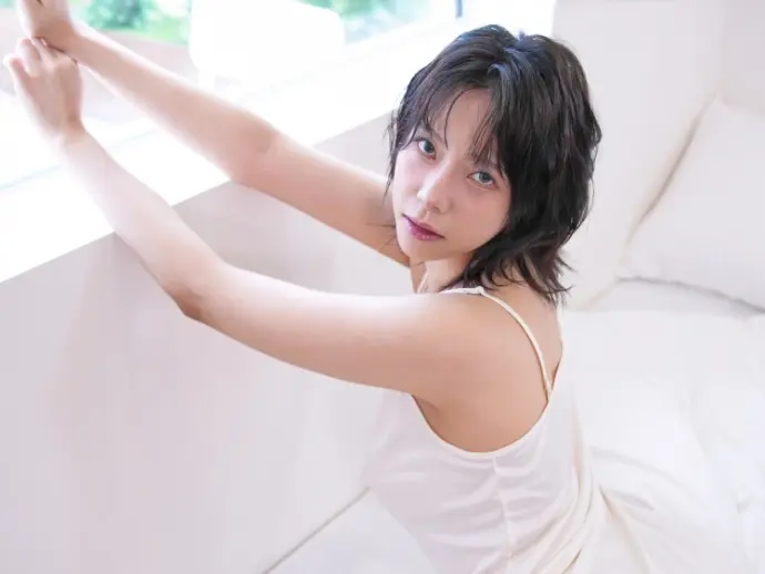 Stunning Haeppoyan (해뽀얀) photo collection online