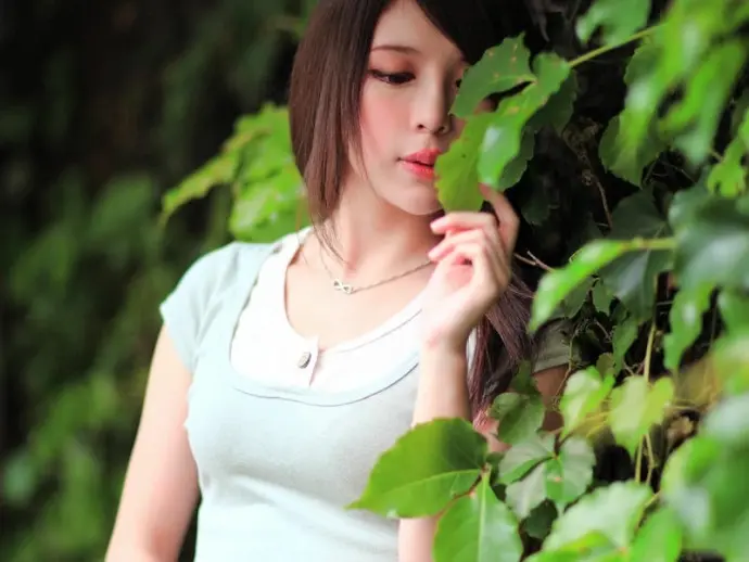 Julie Zhang – The stunning beauty of Thailand revealed