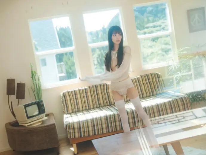 Gorgeous Karen Ishida photos light up Japanese modeling