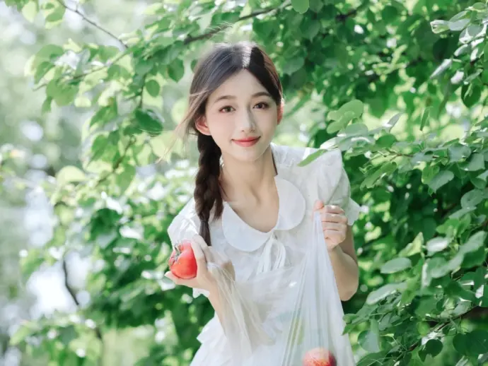 Lin Miaoxin - Her best outdoor photo gallery