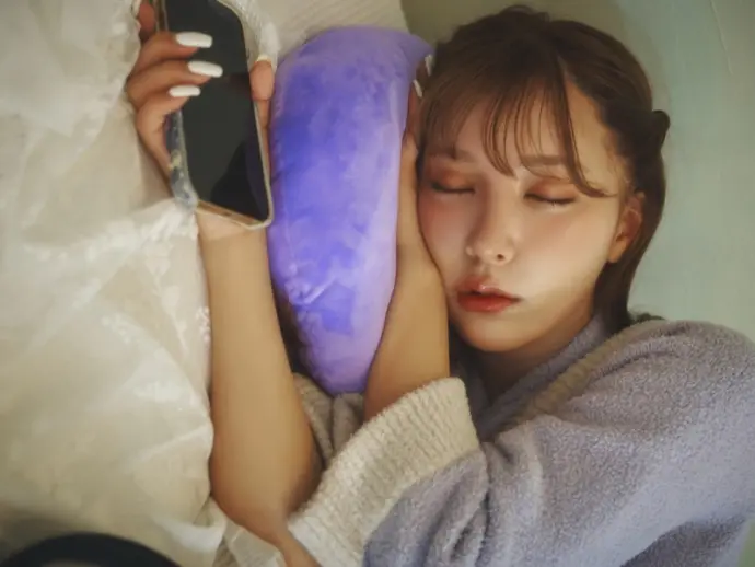 Mikami Yua mesmerizes viewers with her bold new images
