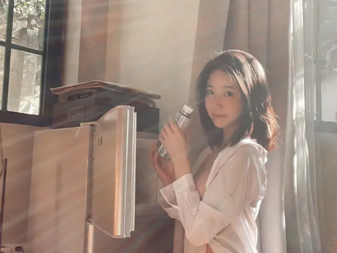 Explore the stunning Nnian photo collection today online