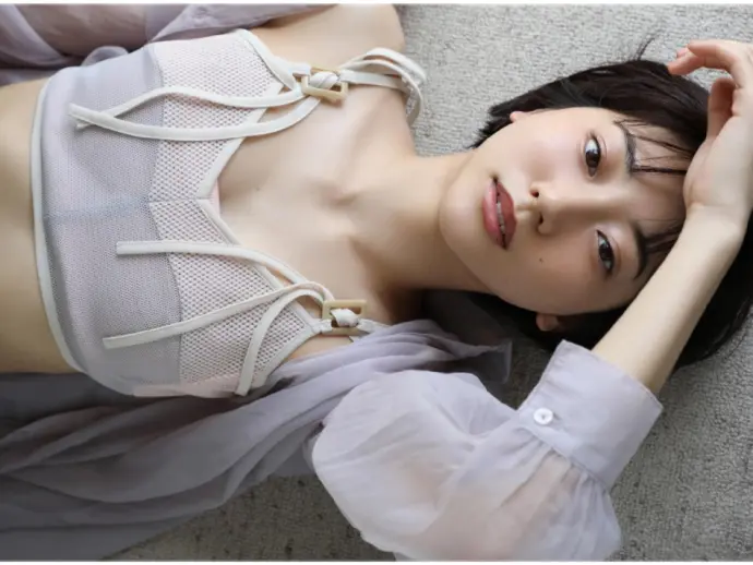 Rena Takeda redefines beauty with her graceful presence
