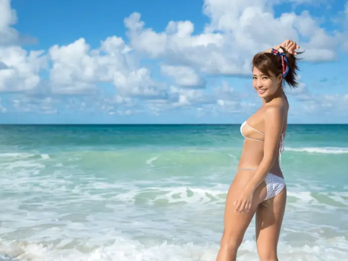 Rina Hashimoto - The Japanese beauty who turns heads