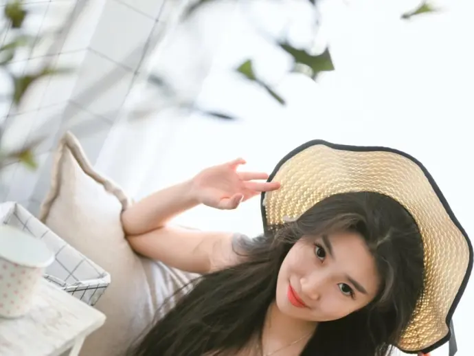 The ultimate collection of Rongrong's sexiest images