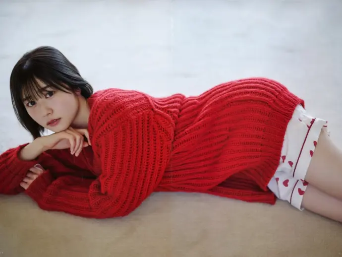 Tansheng Akari sensual photos break the internet buzz