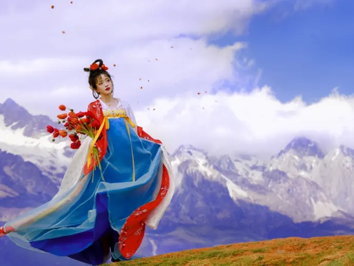 The best sexy cosplay characters from Tao Chi