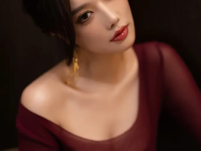 Unveiling the breathtaking beauty of Yang Chenchen
